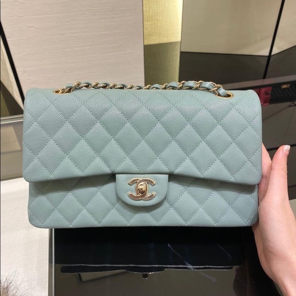 Authentic  CF  Classic Double Flap M - Picture 3 of 8